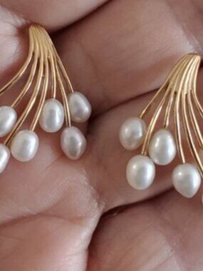 14k gold and pearl earrings